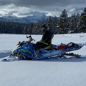 Meet your Posher, Seth